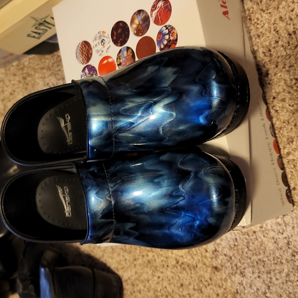 Nib Dansko